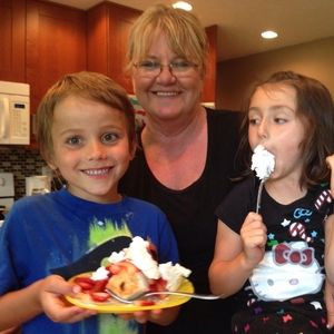 Meet your Posher, Lindy'louie